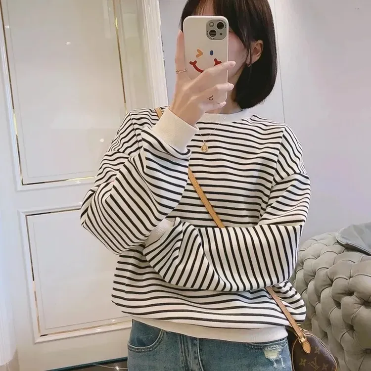 纯棉春秋新款洋气减龄经典条纹圆领宽松套头卫衣女百搭长袖上衣