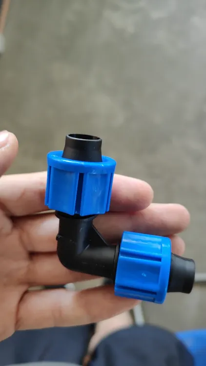 16锁母弯头 PE管滴灌管90度 农用滴灌管滴灌带配件