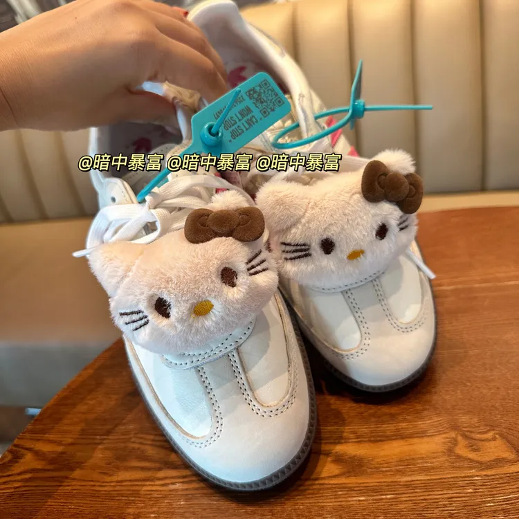 可爱毛绒KITTY猫咪鞋带扣板鞋装饰公仔带鞋扣ins风
