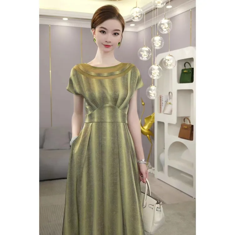 唐熹2025夏季新款【Q24-X720-1】法式收腰显瘦绿色高级连衣裙