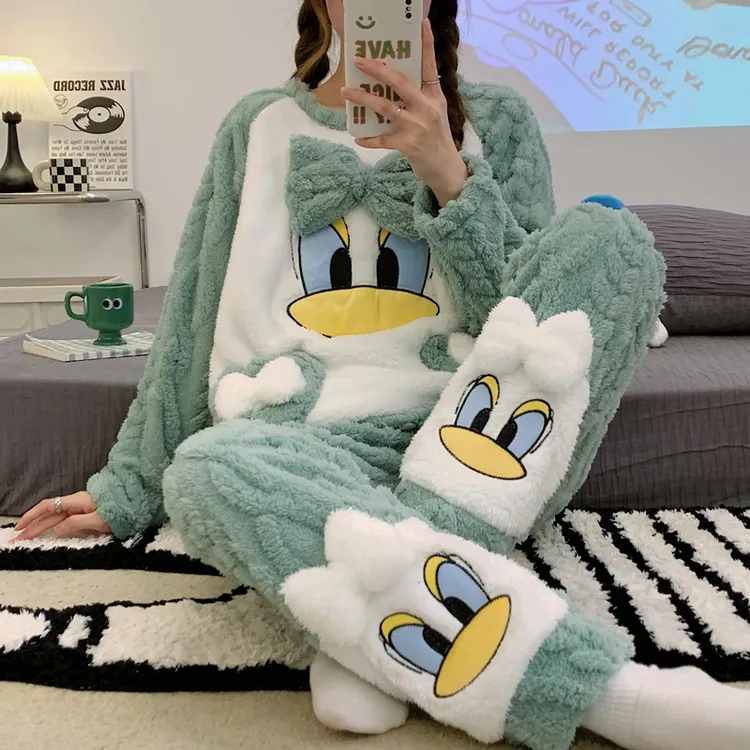 睡衣女冬季法兰绒加厚加绒2025年新款珊瑚绒绿色鸭长袖秋冬家居服