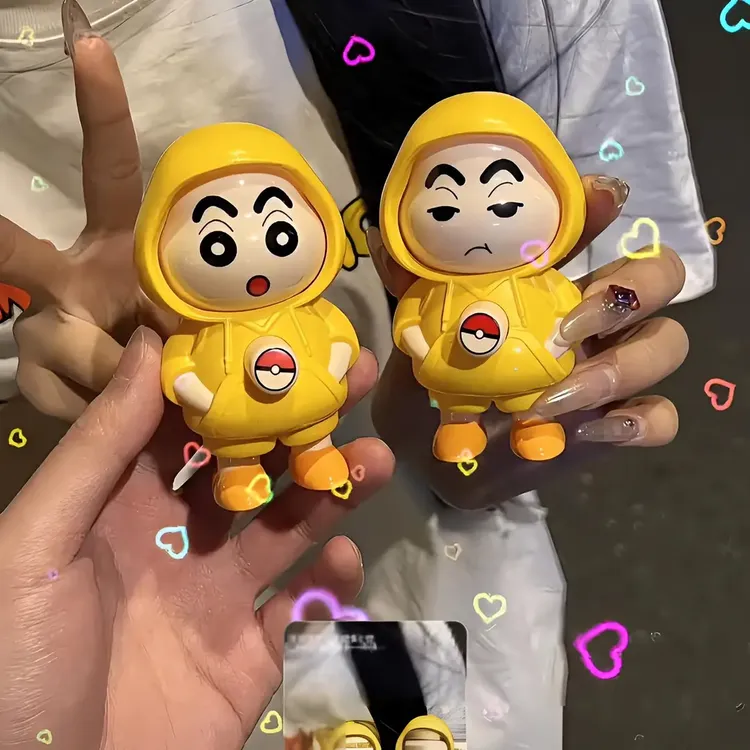 【蜡笔小新】创意变脸小新钥匙扣挂件蜡笔小新旋转变脸解压公仔可爱