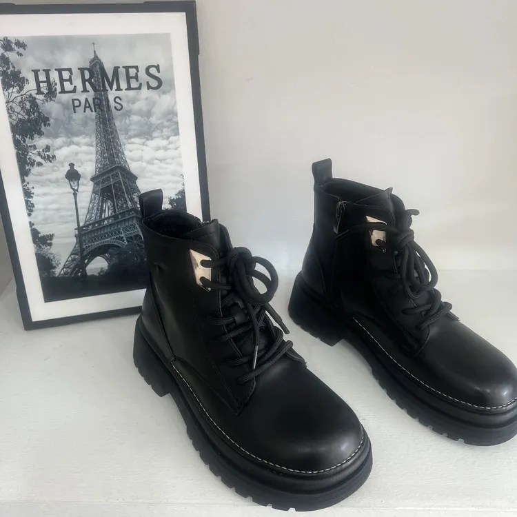 大金家马丁靴女款鞋子新款秋冬加绒女百搭厚底单靴爆款英伦风短靴