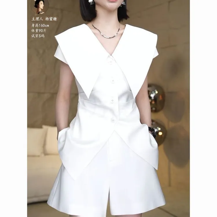 气质名媛风裤套装2024夏季新款时尚修身开衫短袖衬衣女+纯色短裤