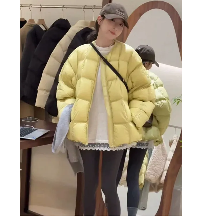 冬季泡芙感新款韩版洋气百搭纯色高级感圆领保暖时尚加厚外套潮