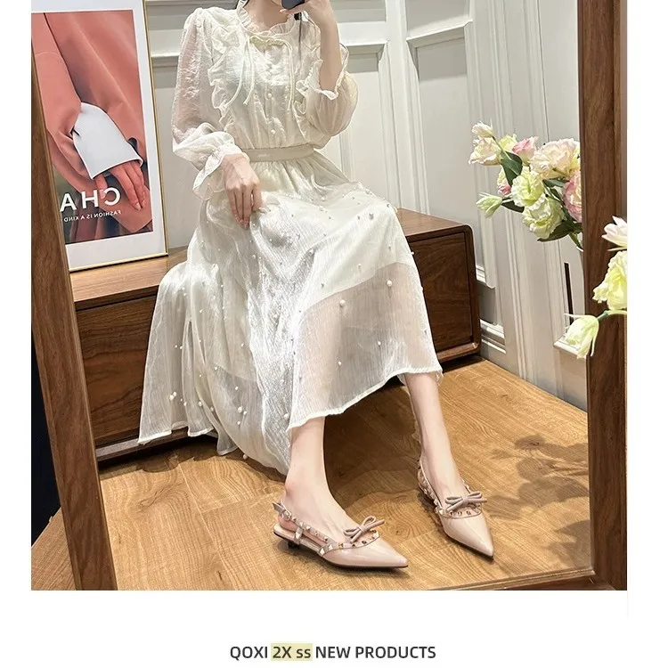 小众蝴蝶结包头凉鞋女2024春夏新款低跟后空法式百搭尖头铆钉鞋女