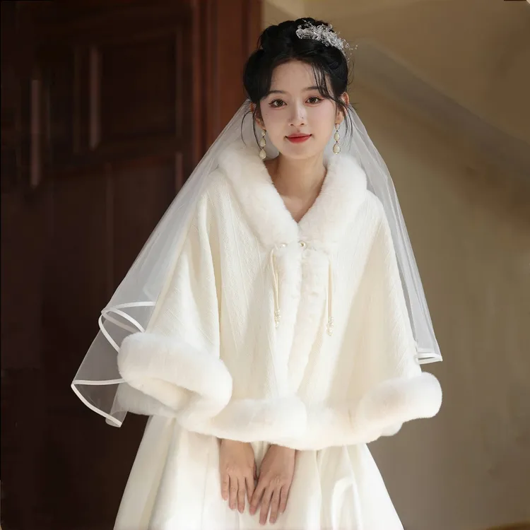 新娘结婚毛披肩婚纱披肩斗篷婚礼加绒披风白色大码伴娘保暖外搭冬