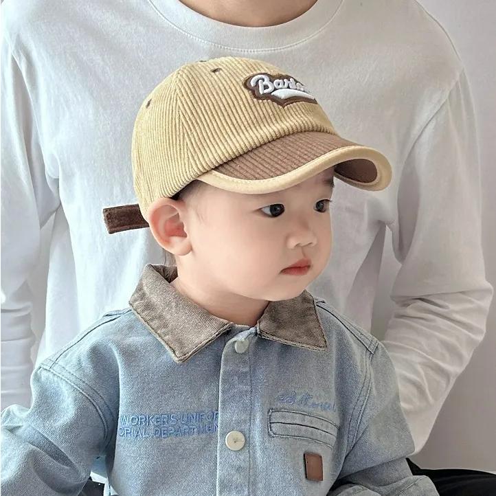 儿童帽子秋冬款男宝宝时尚字母刺绣百搭短檐棒球帽女孩保暖鸭舌帽