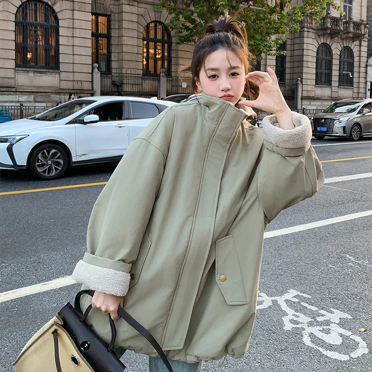 豆绿色羊羔毛拼接工装派克服外套女秋冬加绒加厚流行棉衣爆款