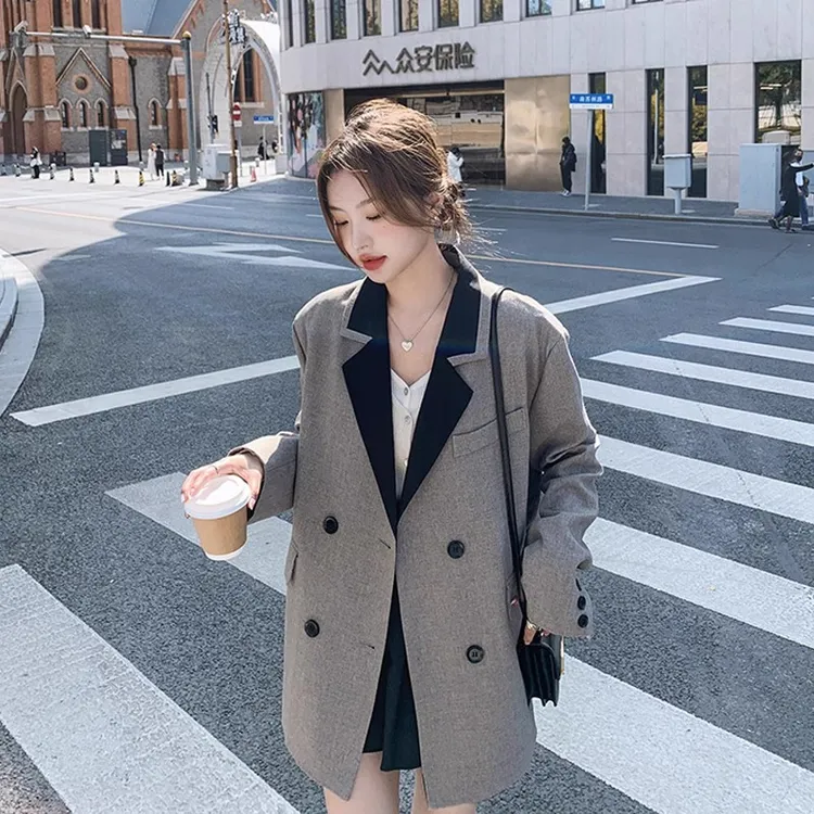 灰色西装外套女春秋2025年新款今年流行别致时尚高级质感法式上衣