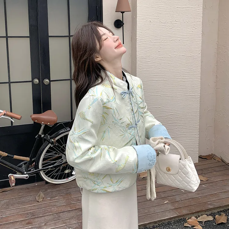 新中式国风设计感刺绣羽绒服女短款冬新款气质显瘦保暖白鸭绒外套