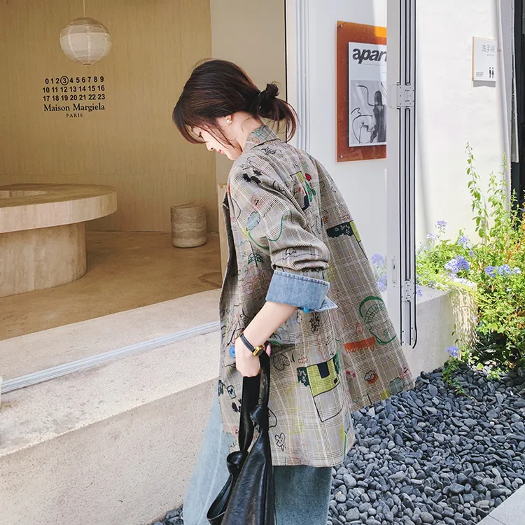 涂鸦格子印花西装女2025春季新款高级感宽松减龄复古返潮穿搭外套