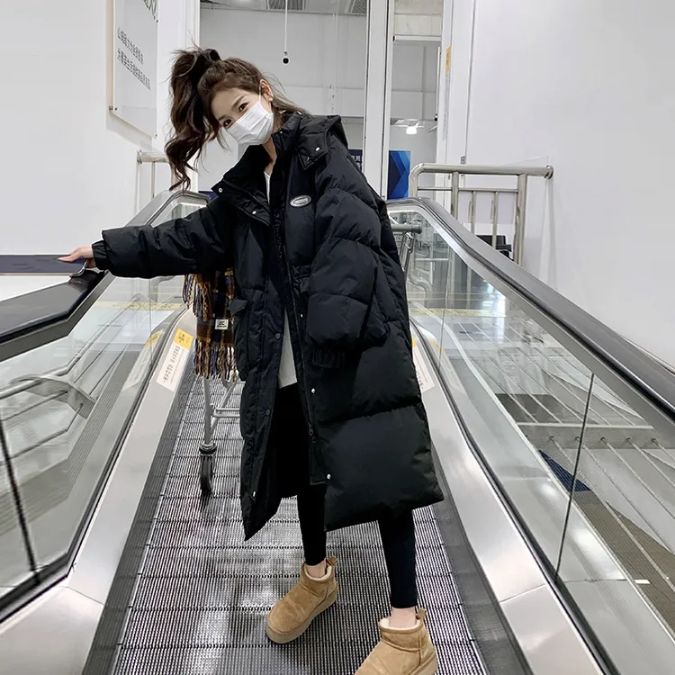 高级感炸街长款过膝黑色羽绒服2025新款90白鸭绒设计感面包服外套