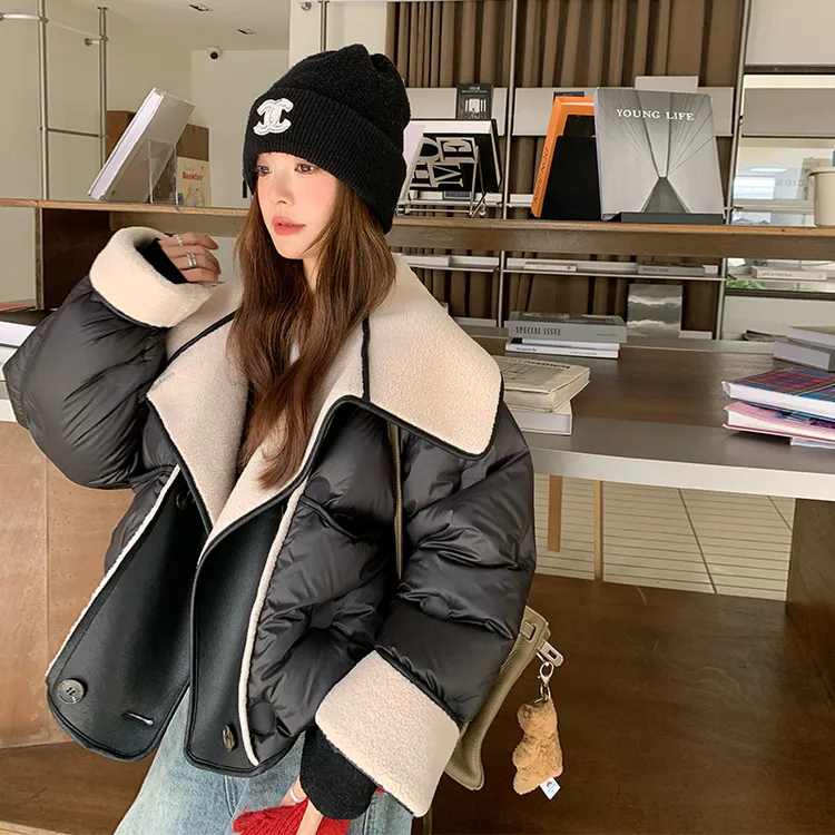 黑色短款大翻领羽绒服女冬2024新款小个子设计感小众白鸭绒外套