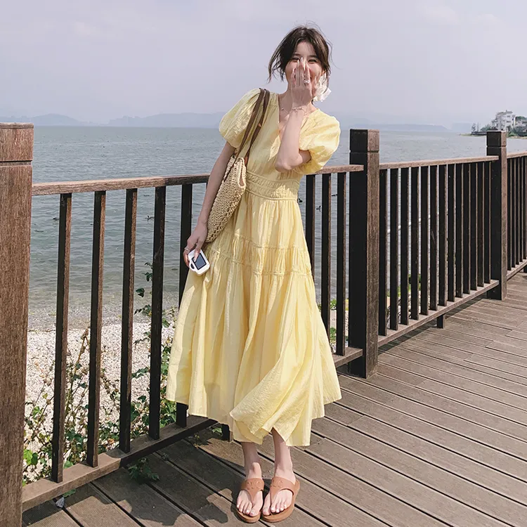 黄色法式泡泡袖宽松连衣裙女夏季韩版气质温柔风收腰初恋仙女裙子