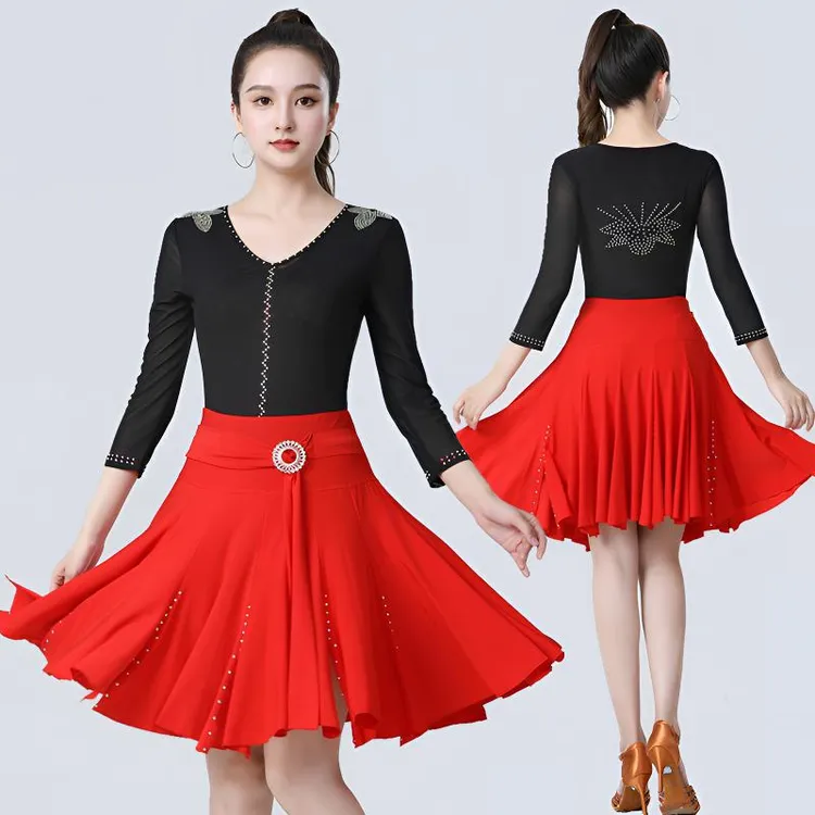 新款广场舞上衣女V领七分袖跳舞衣高档烫钻显瘦弹力舞蹈服拉丁舞