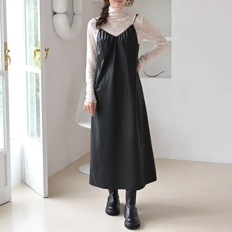 轻奢御姐吊带皮裙女2025新款韩版露背性感小个子过膝pu黑色连衣裙