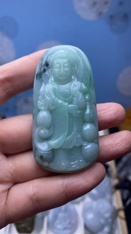 天然翡翠观音吊坠