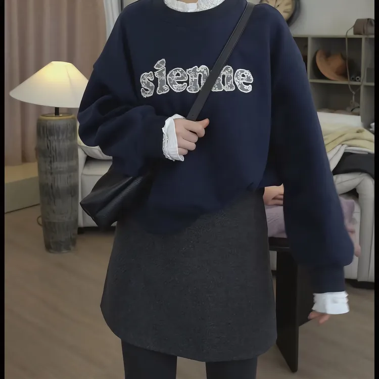 秋冬新款简约时尚韩系字母拼接蕾丝刺绣卫衣LK2500372