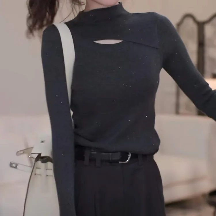 2024新款气质百搭时尚设计感半高领镂空打底长袖上衣女LK2500426