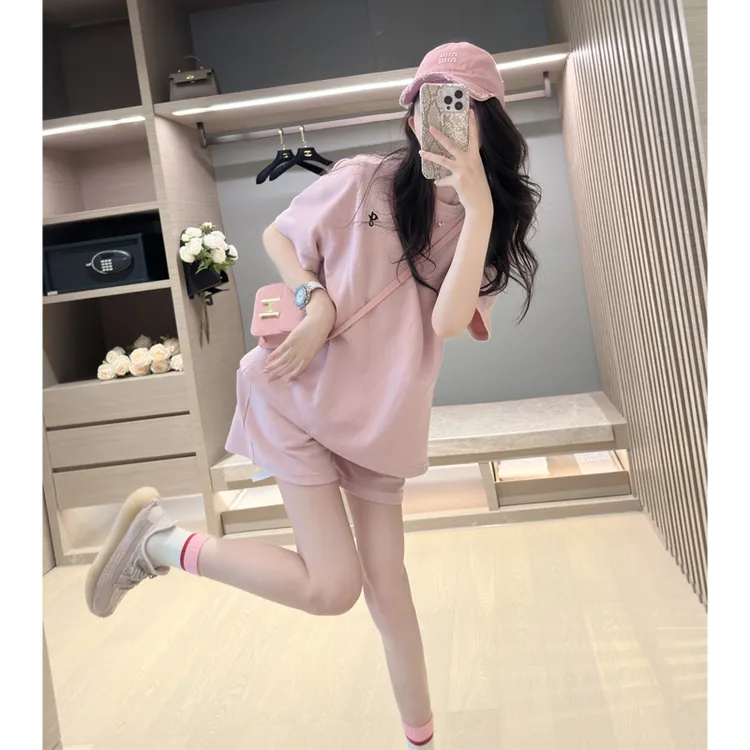 减龄粉色肌理感华夫格薄款时尚套装女夏季网红圆领短袖短裤两件套