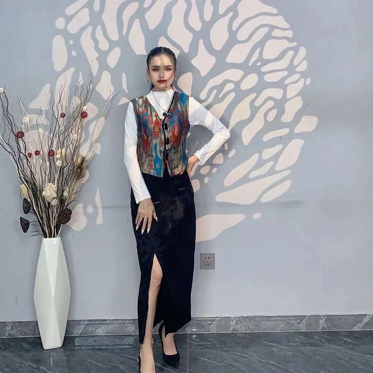 2024时尚显瘦气质马甲＋裙子