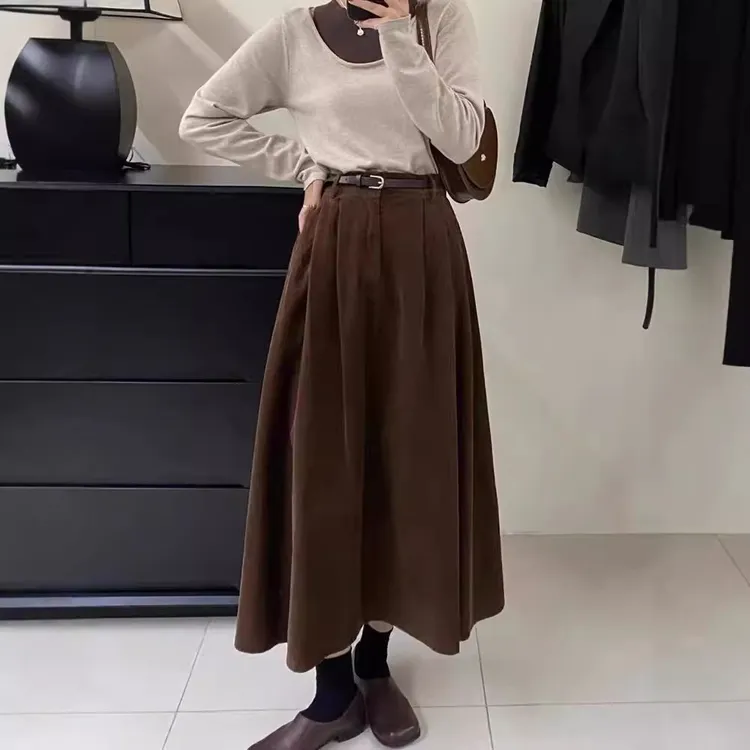 2024高腰新款女新款中长款显瘦灯芯绒棕色大摆a字伞裙秋冬半身裙