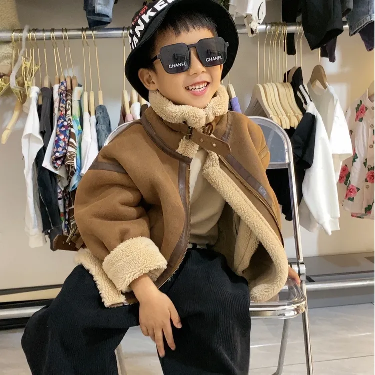 儿童加绒外套2025冬款男女童时髦麂皮绒皮毛一体机车服宝宝保暖衣
