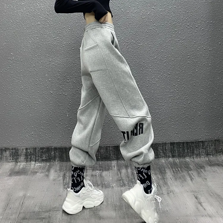 潮牌个性字母印花百搭运动休闲裤女秋季新款高腰宽松直筒束脚卫裤