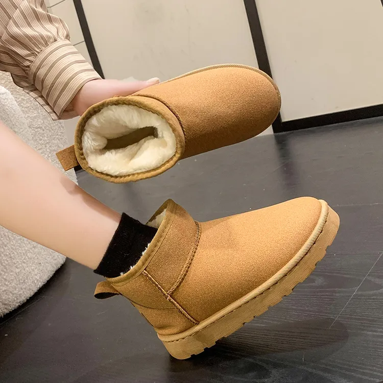 周冬雨同款雪地靴女冬皮毛一体防滑靴子女加绒短靴一脚蹬雪地棉鞋