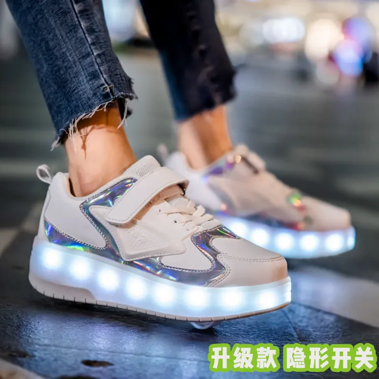 XingbaHou/星巴猴双轮发光暴走鞋儿童轮子鞋男女溜冰鞋学生轮子鞋