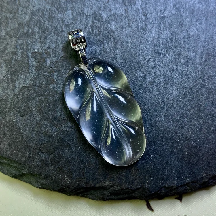 揭阳工天然缅甸水沫石英质玉高冰玻璃种大福豆925银镶吊坠百搭