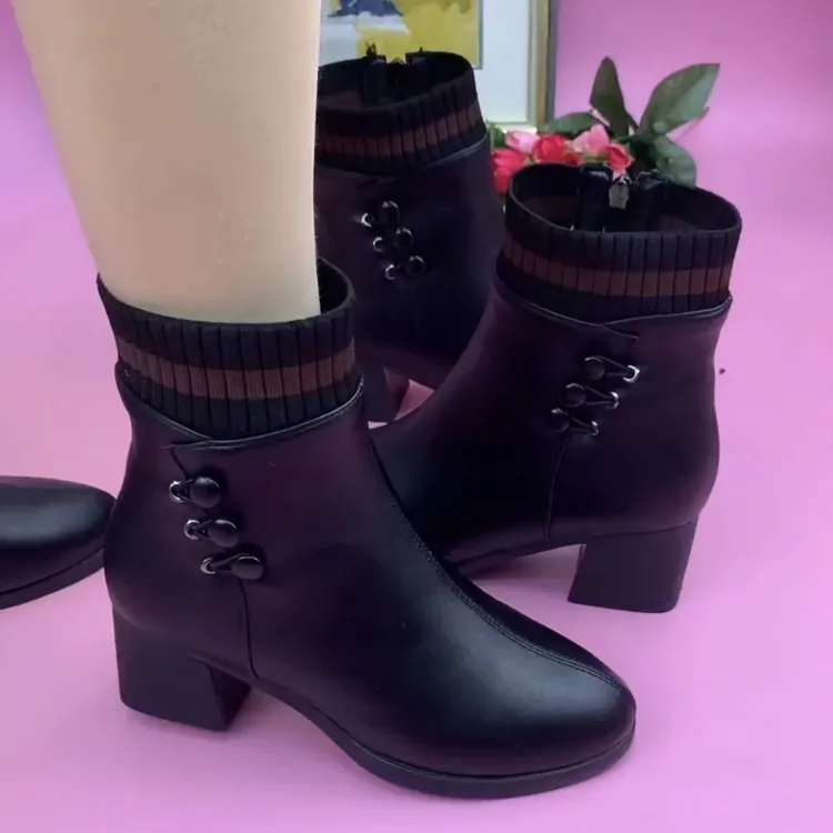 粗跟加绒女鞋时尚妈妈鞋女士保暖中跟软底短靴