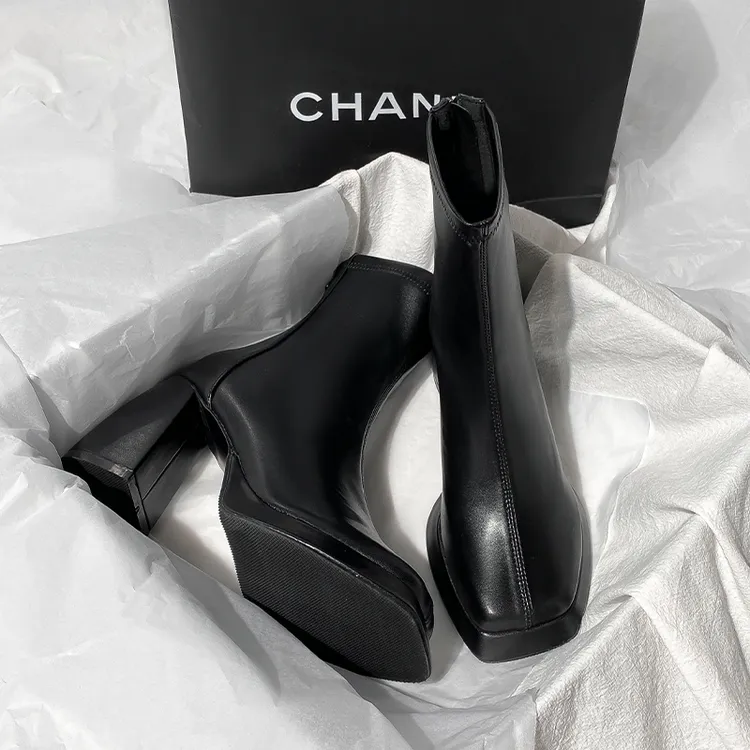 黑色高跟短靴女2025年秋冬新款短筒方头粗跟马丁靴防水台瘦瘦靴女