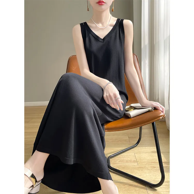 高级感冰丝内搭背心裙女夏季垂感过膝吊带长裙曲珠薄款无袖连衣裙