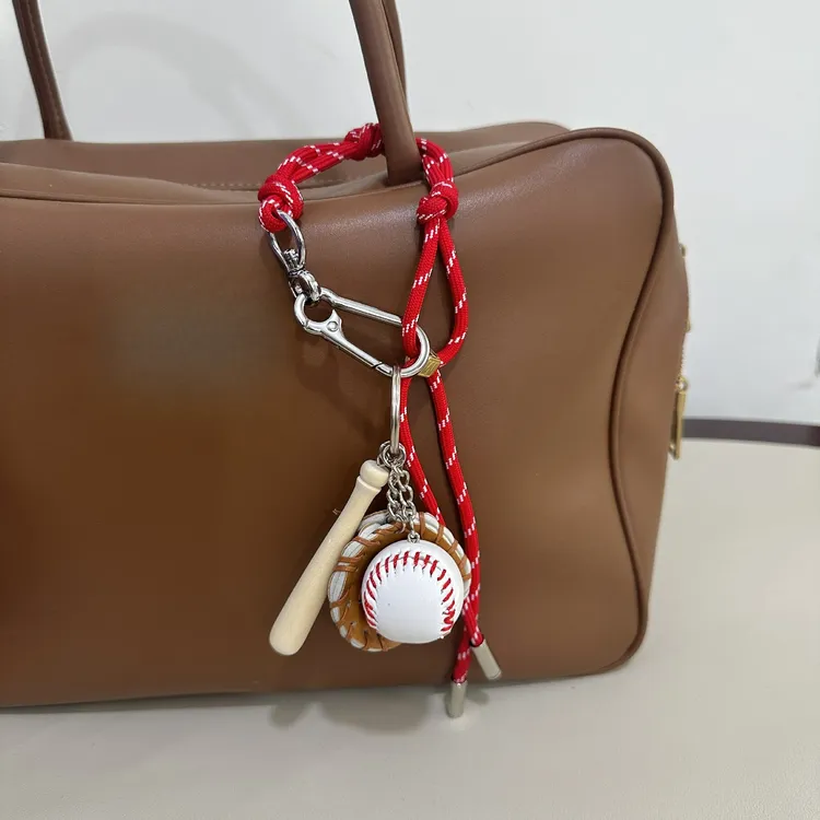 可爱miu系彩色棒球车钥匙扣包包挂件手机挂尼龙绳编织背包挂饰