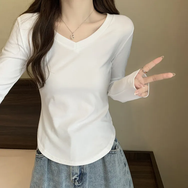 别致v领高级灰T恤女长袖纯棉秋冬新款韩版修身不规则打底衫短款潮