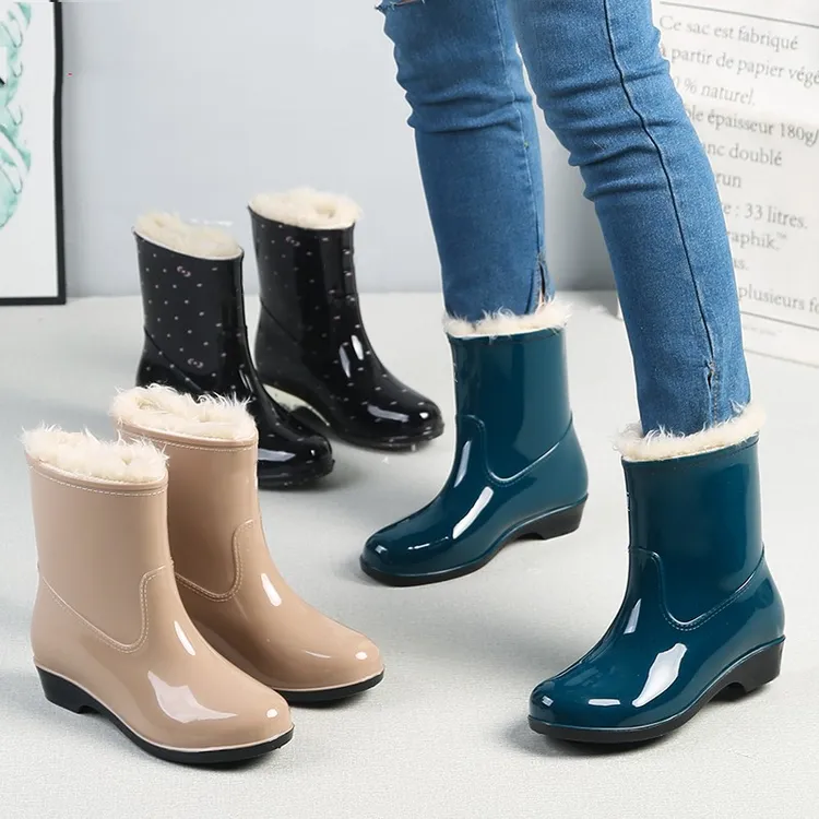 女士外穿雨鞋时尚款短筒防水鞋加绒棉保暖雪地靴中筒防滑耐磨胶鞋