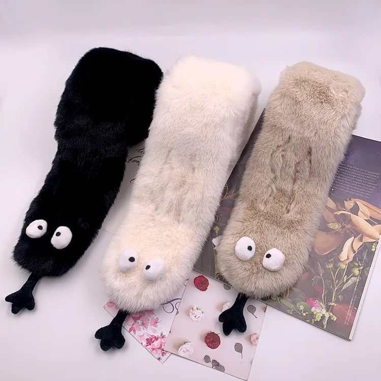 冬季毛绒围巾女儿童可爱搞怪煤球蛇年仿皮草围巾防寒保暖交叉围脖