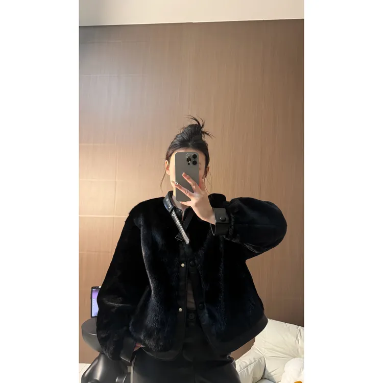 【XM推荐】2024新款女潮流皮毛一体配水貂冬季轻奢外套