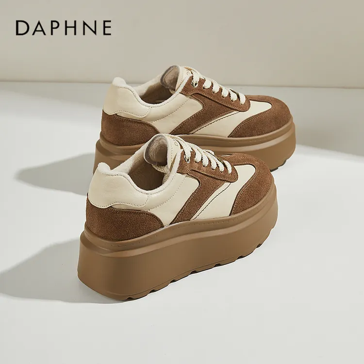 达芙妮厚底德训鞋女鞋2025冬季加绒小个子女款复古休闲松糕板鞋子