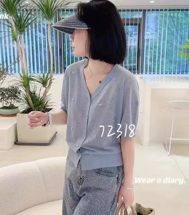 【钉珠绣花】时尚百搭夏季冰蓝色宽松慵懒V领针织衫开衫短袖上衣