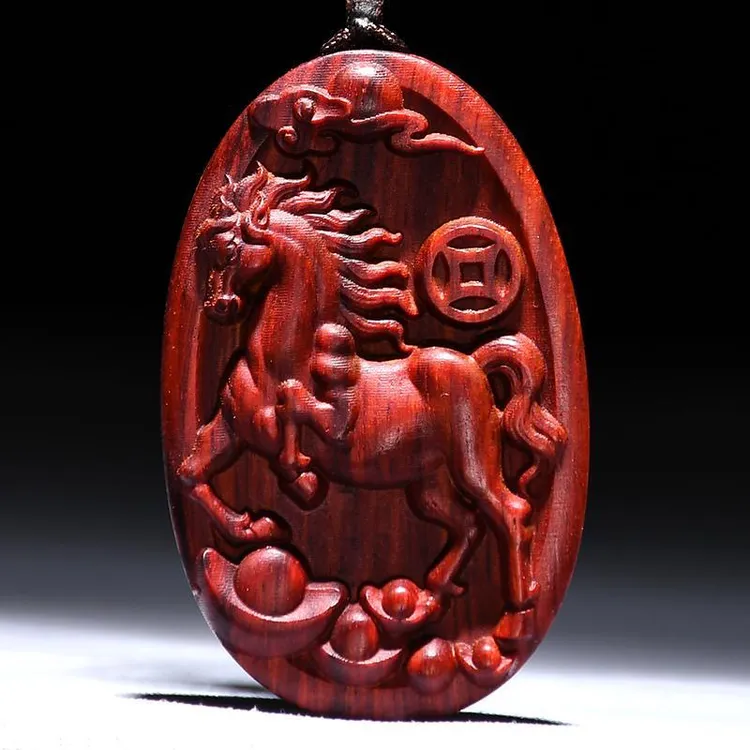 圆形木雕生肖马红木雕刻挂件木质可做钥匙扣