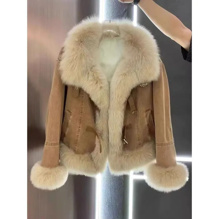 秋冬独特高级设计感休闲百搭小众卡其色毛领加厚短款外套女超好看