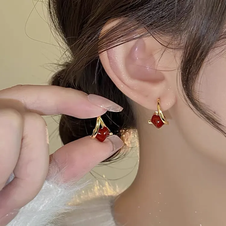 钛钢耳饰 925银针轻奢时尚法式滴釉爱心耳环小众设计高级感精致女