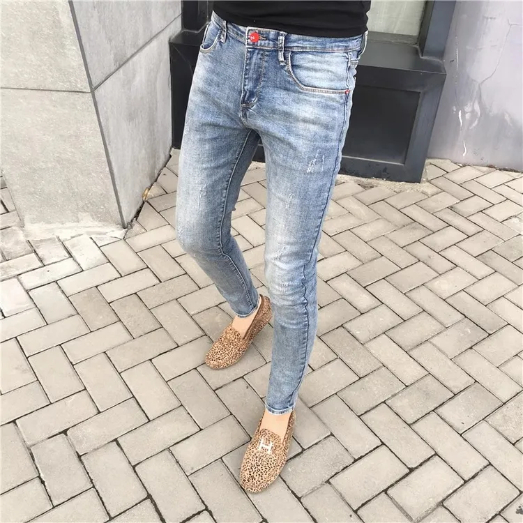 浅色牛仔裤男款秋季潮流韩版修身显瘦小脚复古百搭痞帅休闲九分裤