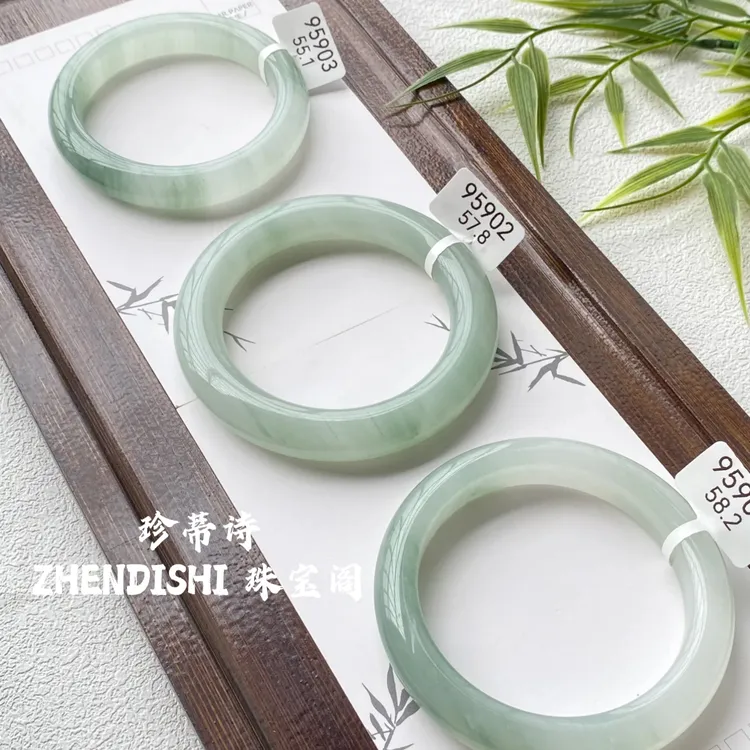 珍蒂诗天然玉镯少女天山翠细圆条手镯年轻款美人条冰种飘花玉手镯