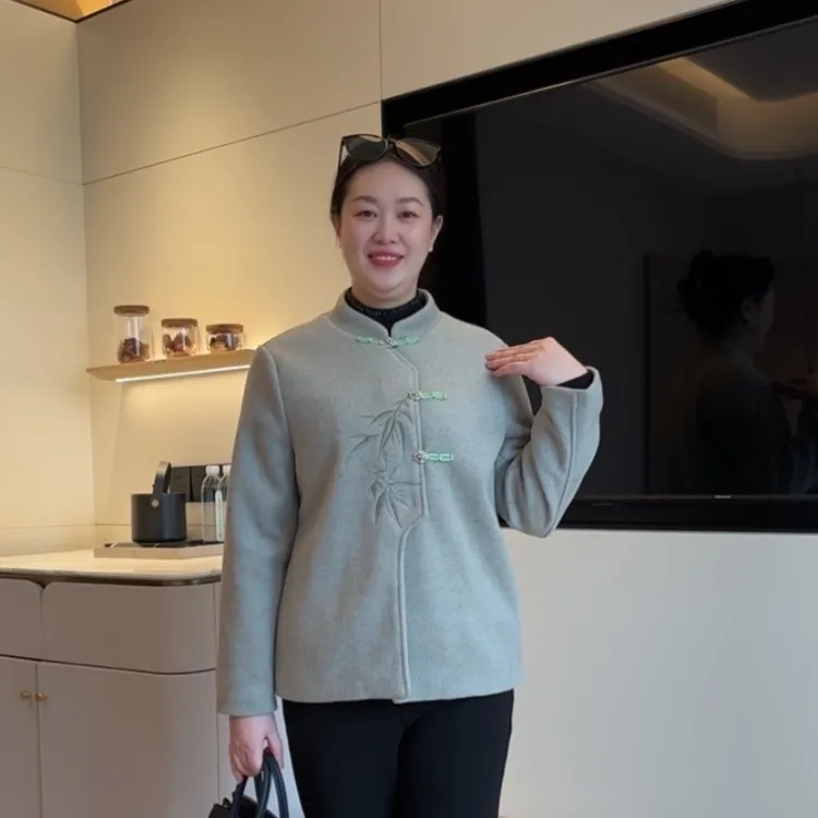 妈妈秋冬装国风毛呢外套2024新款中老年女装新中式短款呢子上衣服