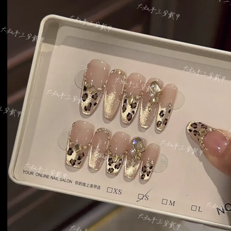 美拉德 手工穿戴甲金色鎏金猫眼豹纹手绘重工镶钻轻奢可反复使用