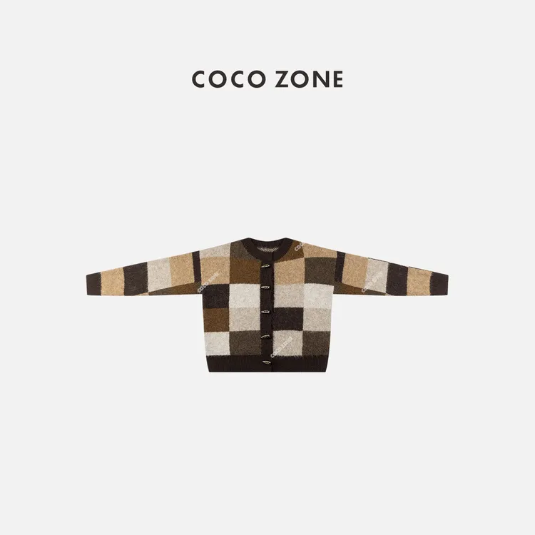 COCO ZONE 刘一一 设计感牛角扣撞色格纹圆领针织开衫CC1C2209